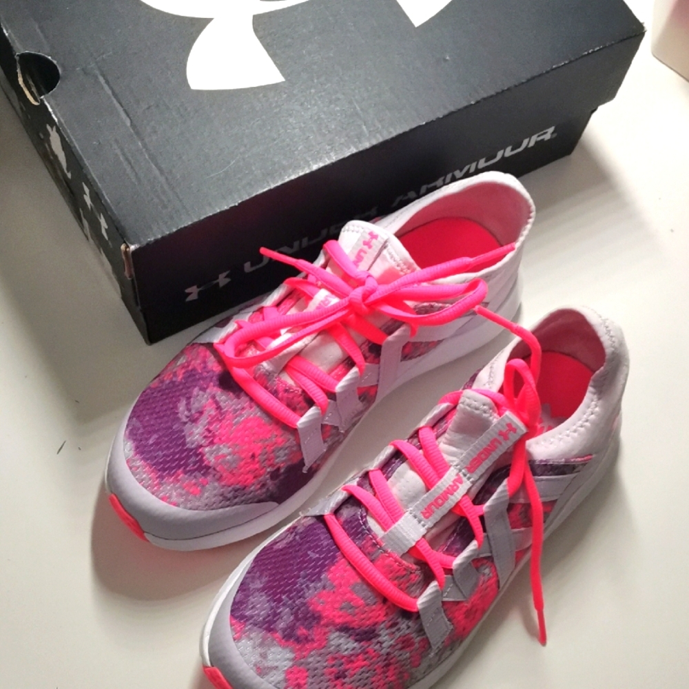 NEW Under Armour Women's Pink and Purple Athletic Shoes